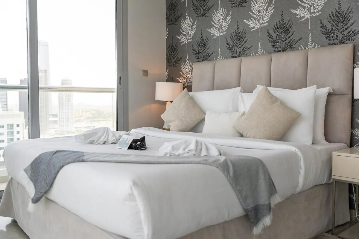 Spacious 2-Bedroom With Marina Views In Dec Tower 2 Dubai