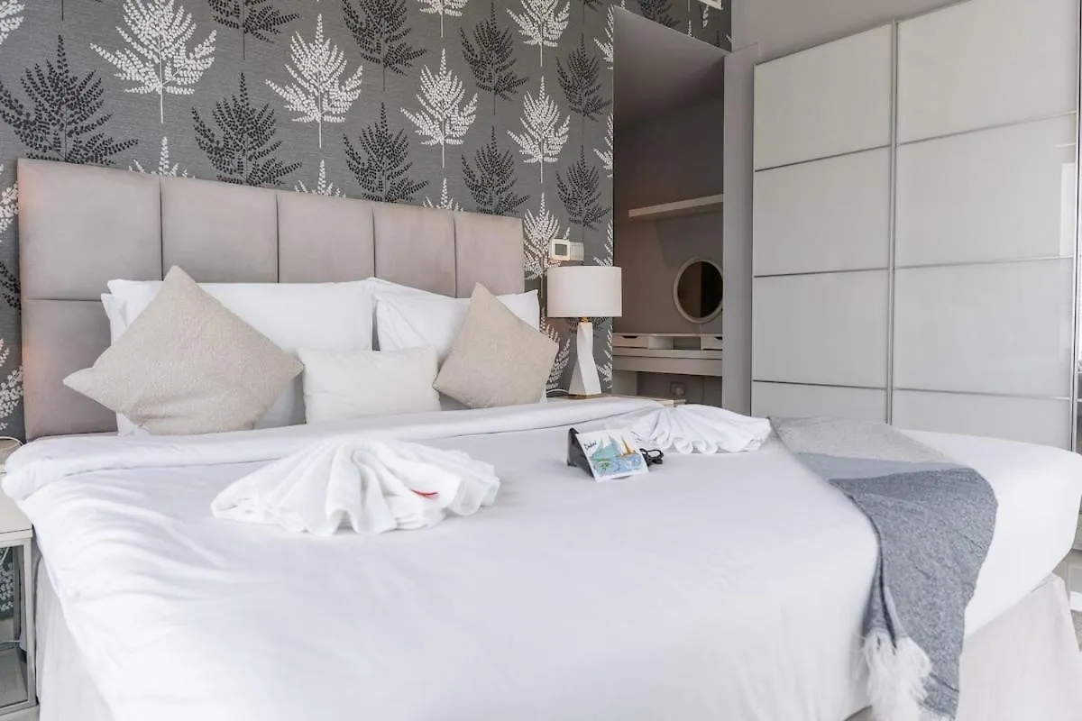Spacious 2-Bedroom With Marina Views In Dec Tower 2 Dubai United Arab Emirates