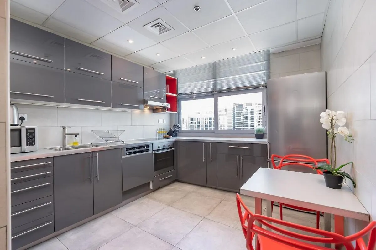 Apartment Spacious 2-Bedroom With Marina Views In Dec Tower 2 Dubai United Arab Emirates